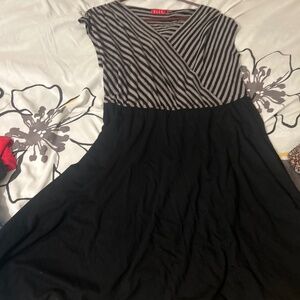 22) Zelle size medium black and grey A line dress